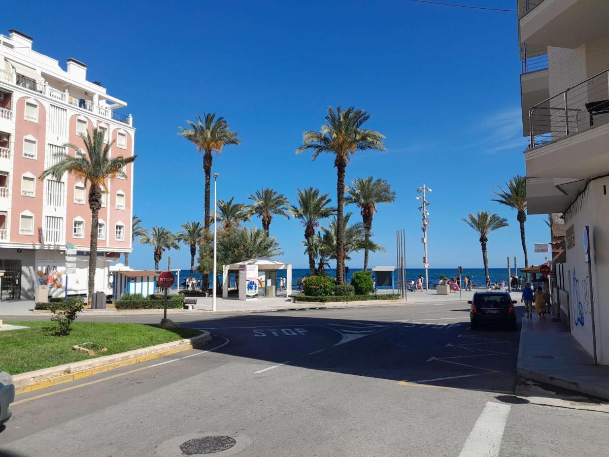 Stylowy Apartament Harmonia Playa Del Cura, Hiszpania Daire Torrevieja Dış mekan fotoğraf