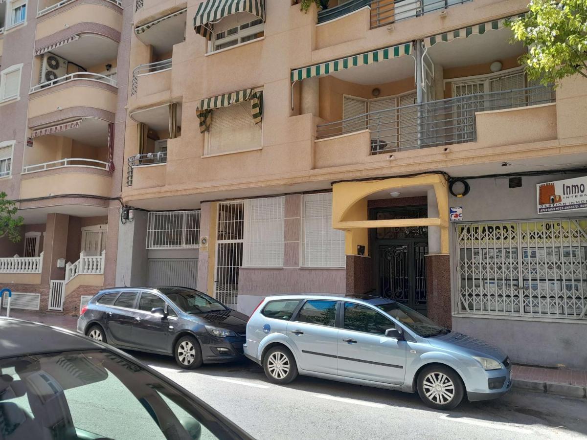 Stylowy Apartament Harmonia Playa Del Cura, Hiszpania Daire Torrevieja Dış mekan fotoğraf
