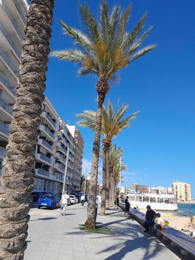 Stylowy Apartament Harmonia Playa Del Cura, Hiszpania Daire Torrevieja Dış mekan fotoğraf
