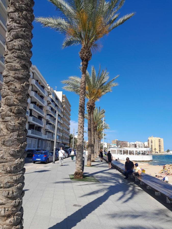 Stylowy Apartament Harmonia Playa Del Cura, Hiszpania Daire Torrevieja Dış mekan fotoğraf